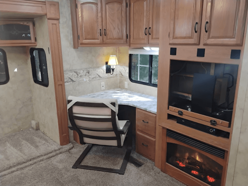 Hawkins House: 379 CR 3425