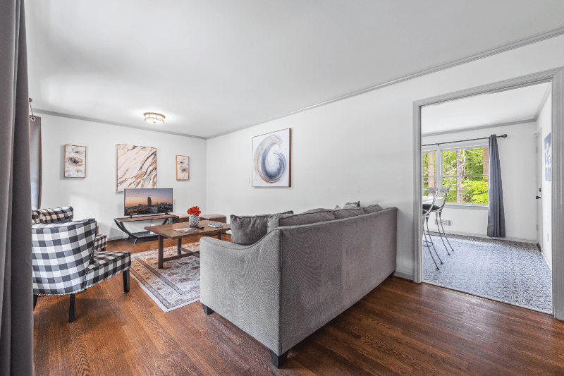 Atlanta House: 2523 Ben Hill Rd