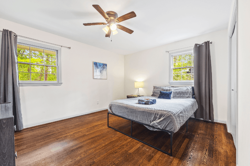 Atlanta House: 2523 Ben Hill Rd