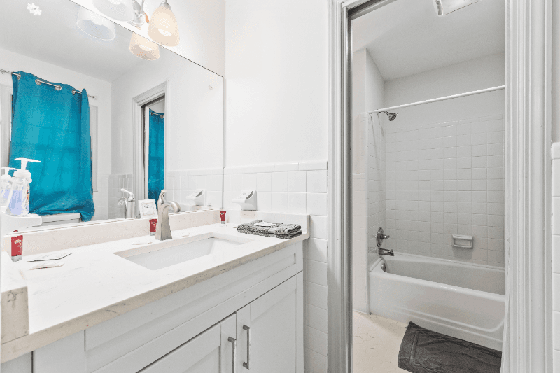 Atlanta House: 2523 Ben Hill Rd