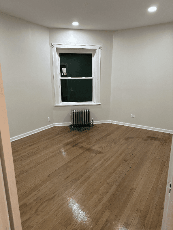 Chicago Apartment: 7940 S Saint Lawrence Ave Apt 1