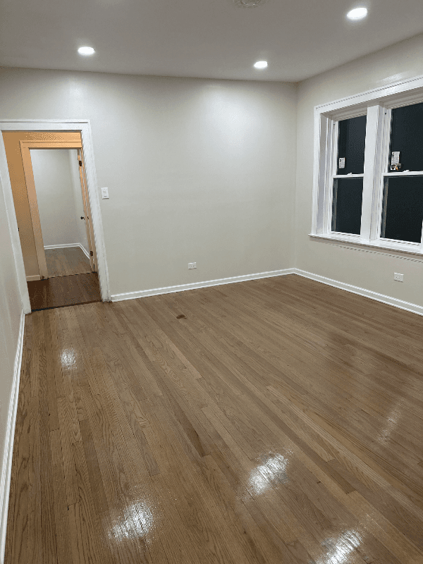 Chicago Apartment: 7940 S Saint Lawrence Ave Apt 1