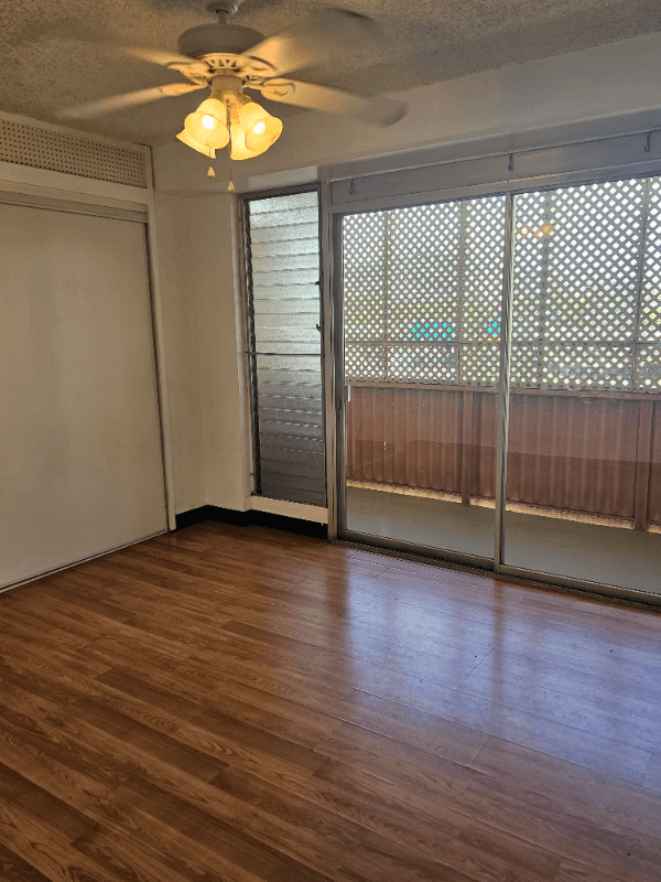 Honolulu Apartment: 1326 Matlock Avenue