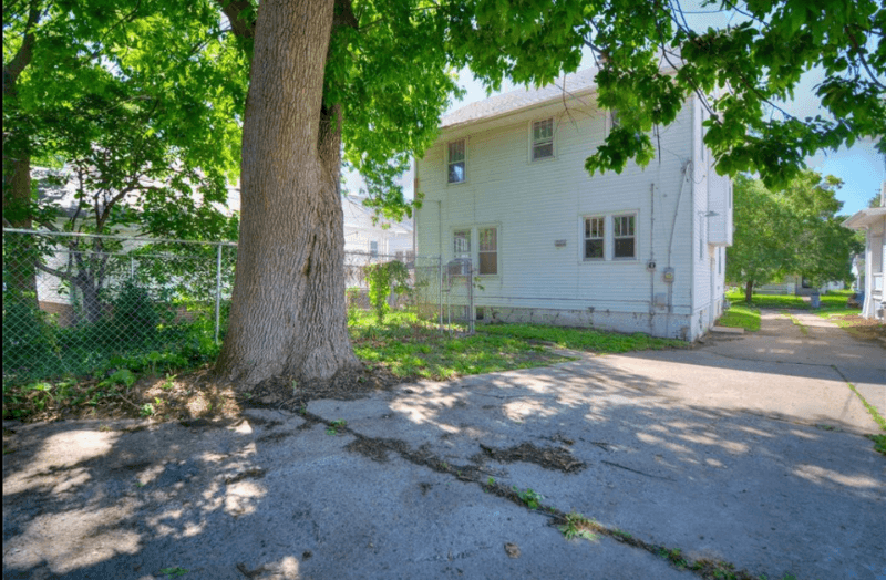 decatur House: 1416 w decatur st