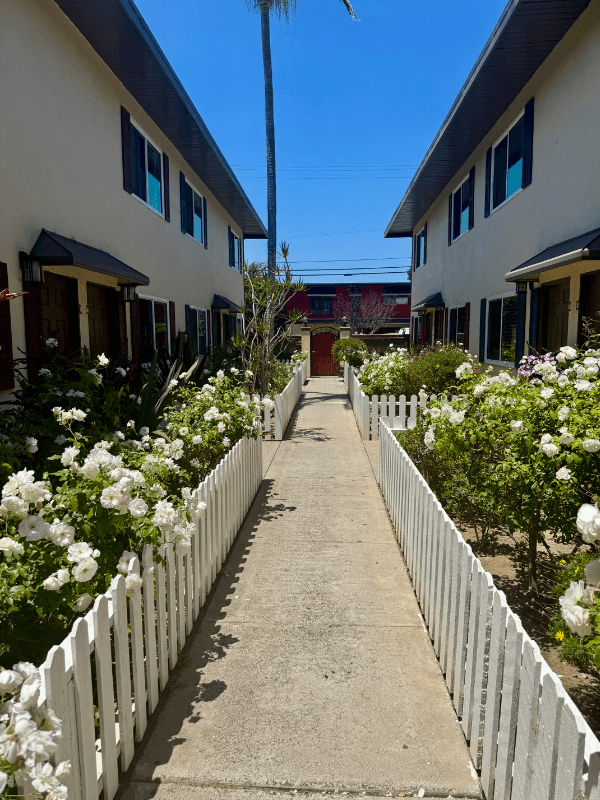 Costa Mesa Apartment: 1978 Maple Ave.