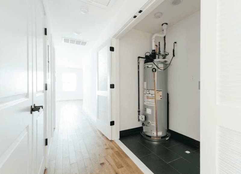 Elizabeth Condo: 716 Seaport Dr