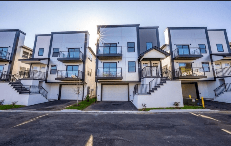 Elizabeth Condo: 716 Seaport Dr