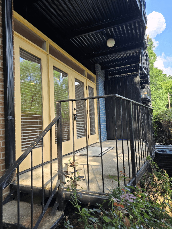 Atlanta Condo: 120 Alden Ave