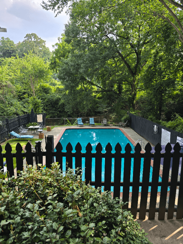 Atlanta Condo: 120 Alden Ave