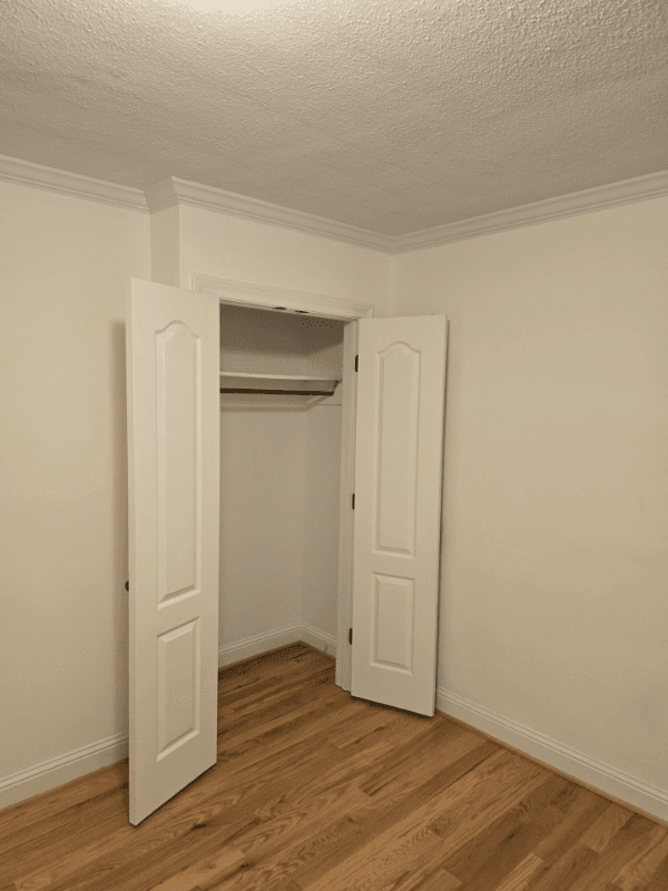 Atlanta Condo: 120 Alden Ave