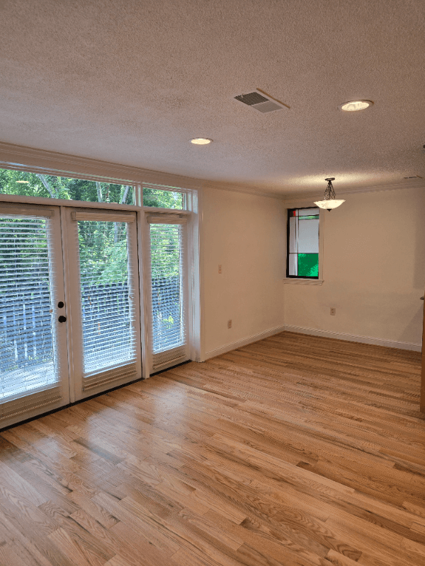 Atlanta Condo: 120 Alden Ave