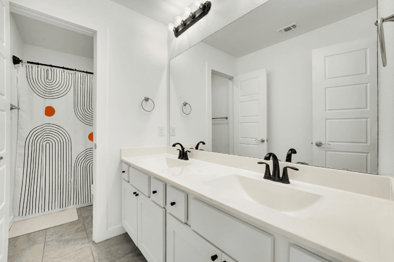 Denton Single Room: 2113 Paxton Way