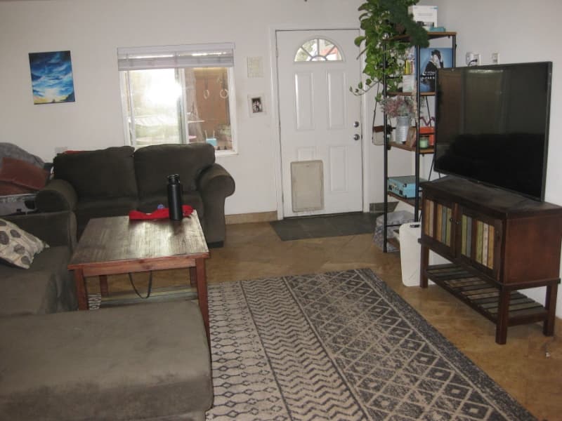 La Mesa Townhome: 8635 Mellmanor Dr