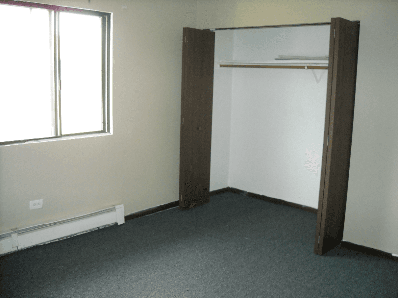 Darien Apartment: 7718 Wildwood Ct
