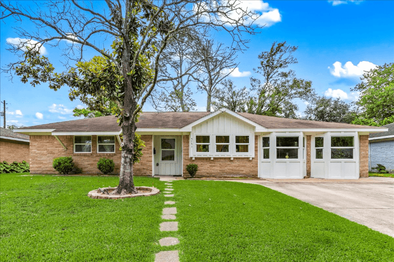 Houston House: 5751 Firenza Dr.