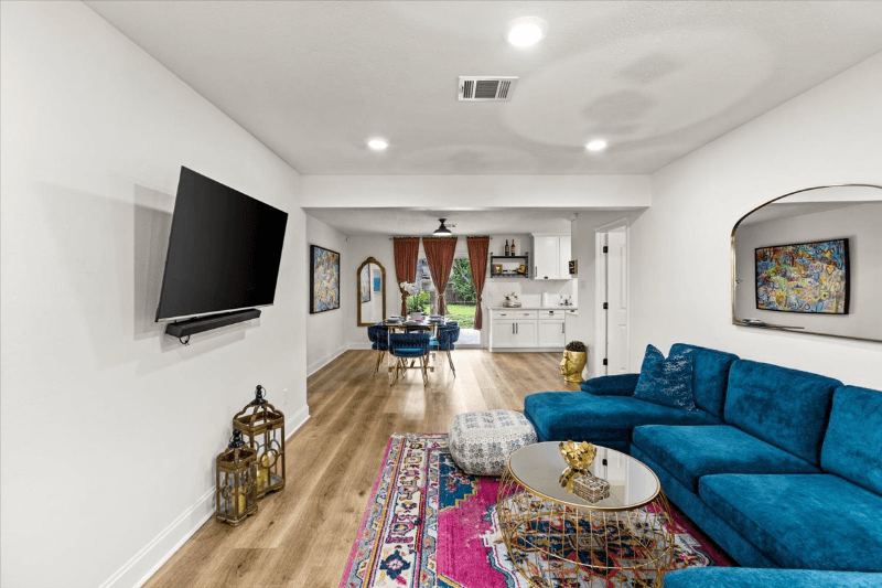 Houston House: 5751 Firenza Dr.