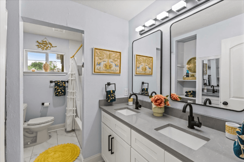 Houston House: 5751 Firenza Dr.