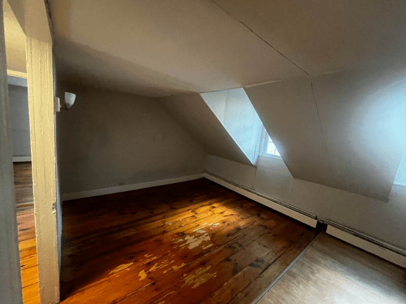 Newmarket Apartment: 19 Exeter Rd