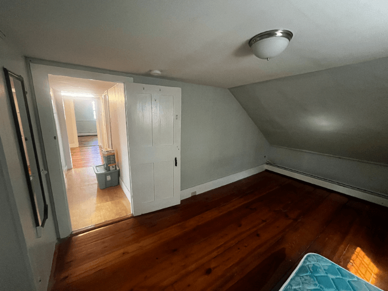 Newmarket Apartment: 19 Exeter Rd