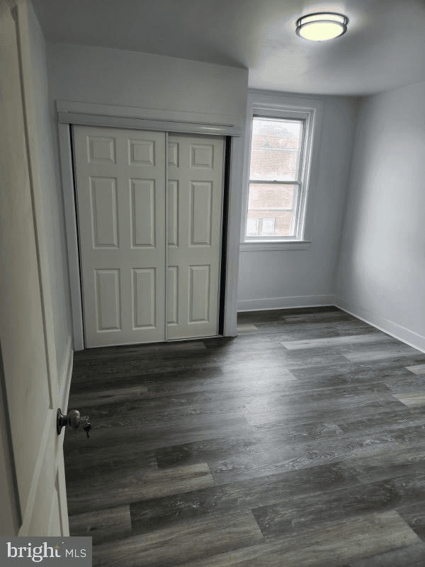Philadelphia House: 1803 Bridge st