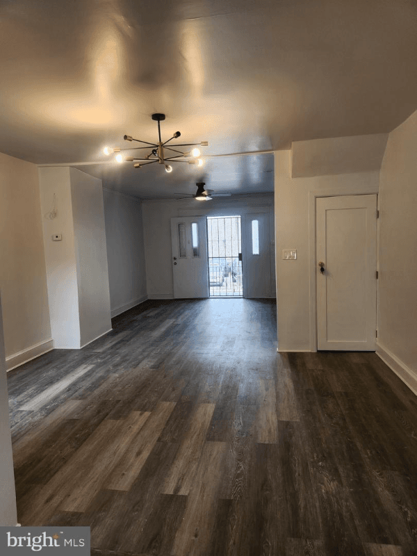 Philadelphia House: 1803 Bridge st