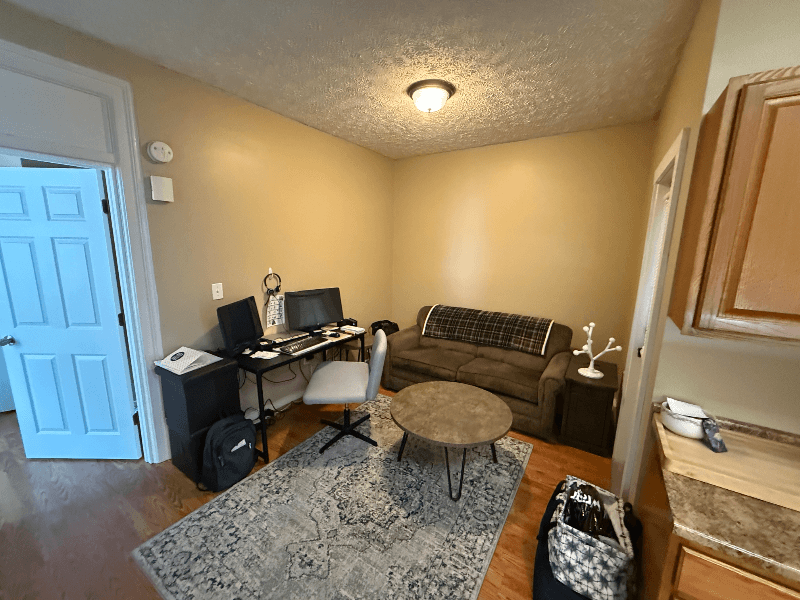 Franklin Apartment: 1140 Buffalo Street