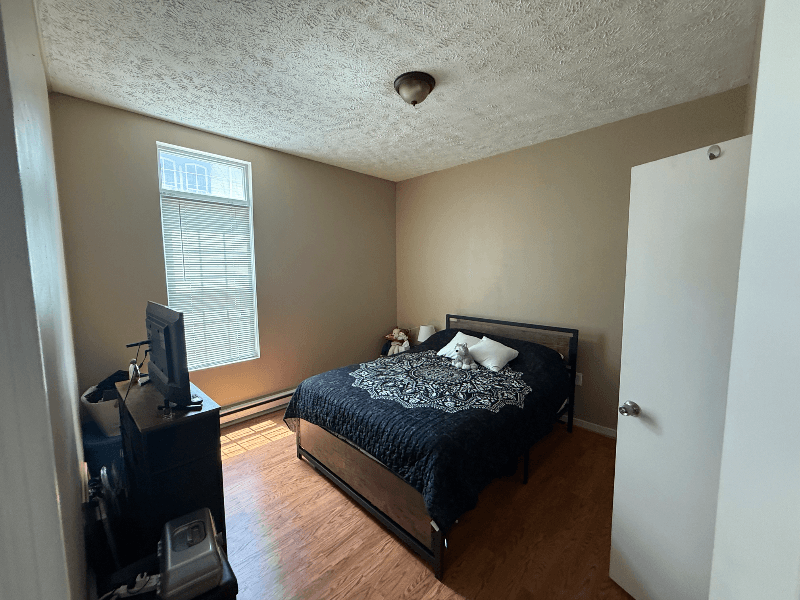 Franklin Apartment: 1140 Buffalo Street