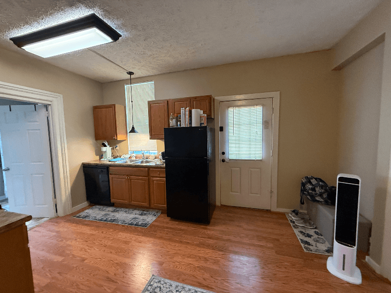Franklin Apartment: 1140 Buffalo Street
