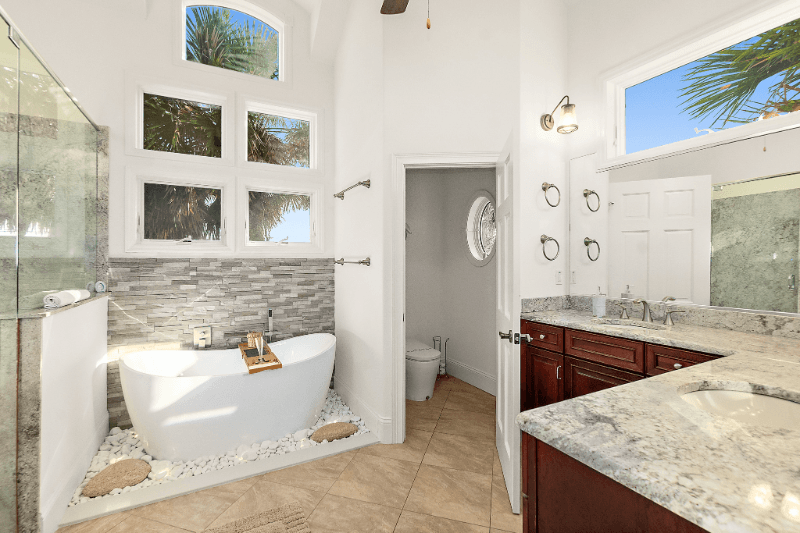 Palm Coast House: 6917 N Ocean Shore Blvd