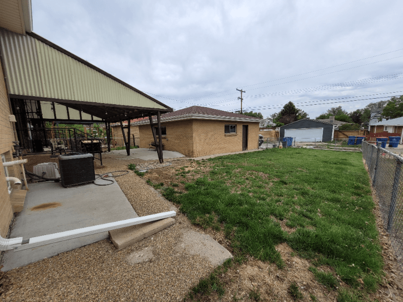 Edgewater House: 2230 Marshall St