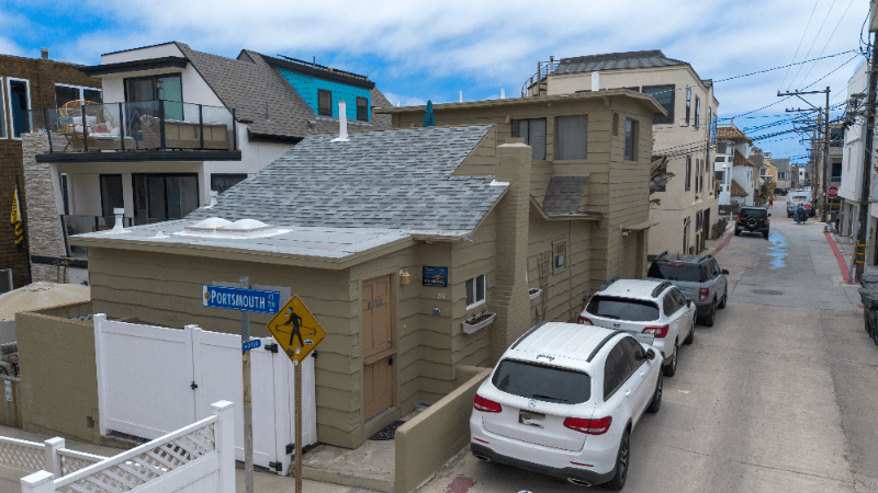 San Diego House: 717 Portsmouth Ct