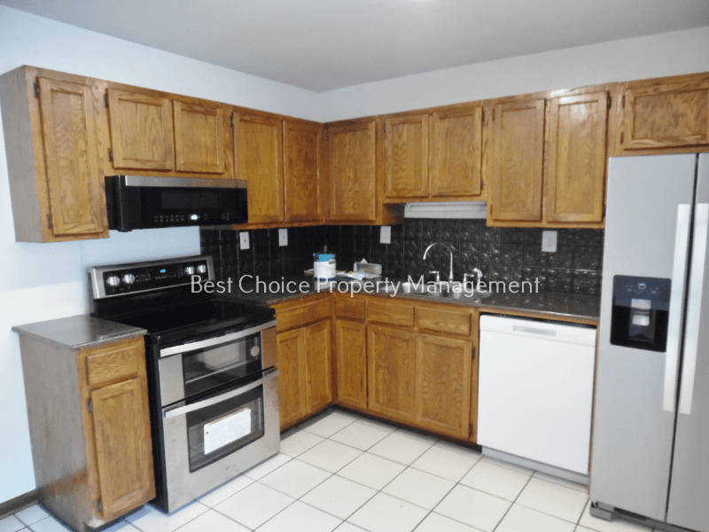 Duncan Condo: 211 Brookside Dr
