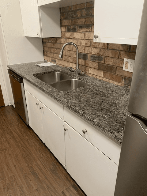 Fayetteville Townhome: 280 S Hill Ave
