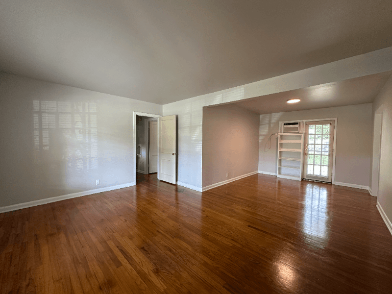 San Antonio House: 322 Altgelt Ave