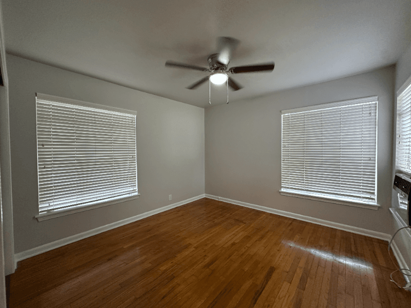 San Antonio House: 322 Altgelt Ave