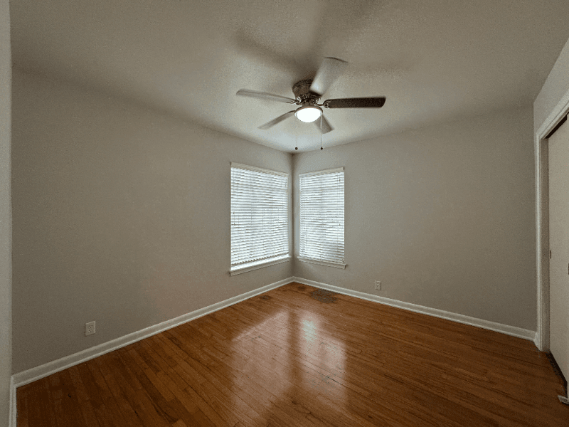 San Antonio House: 322 Altgelt Ave