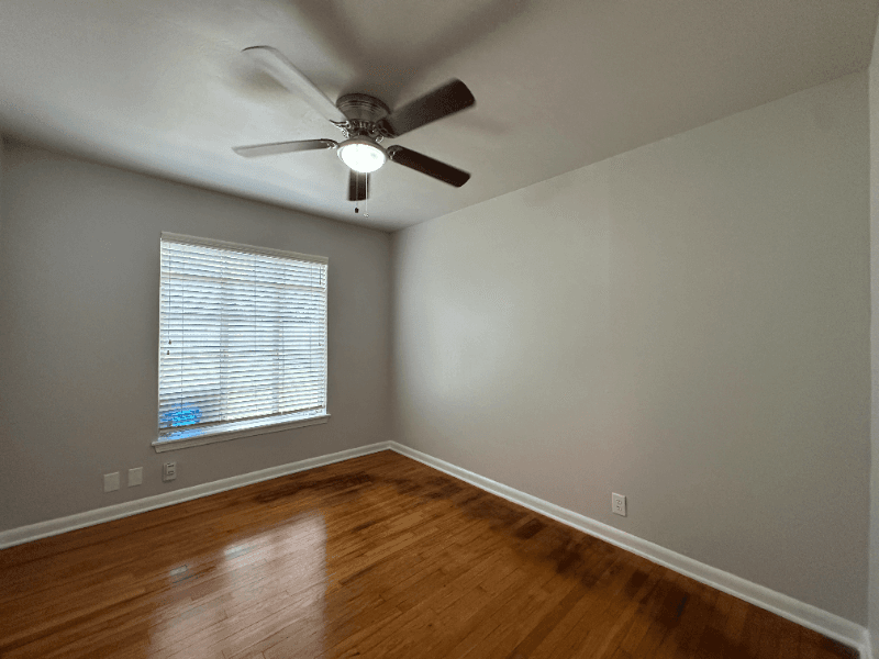 San Antonio House: 322 Altgelt Ave