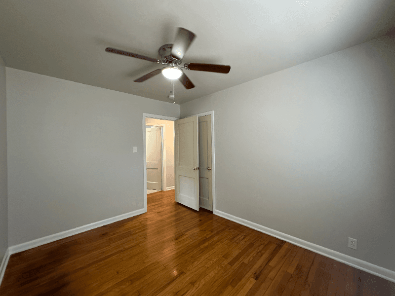 San Antonio House: 322 Altgelt Ave