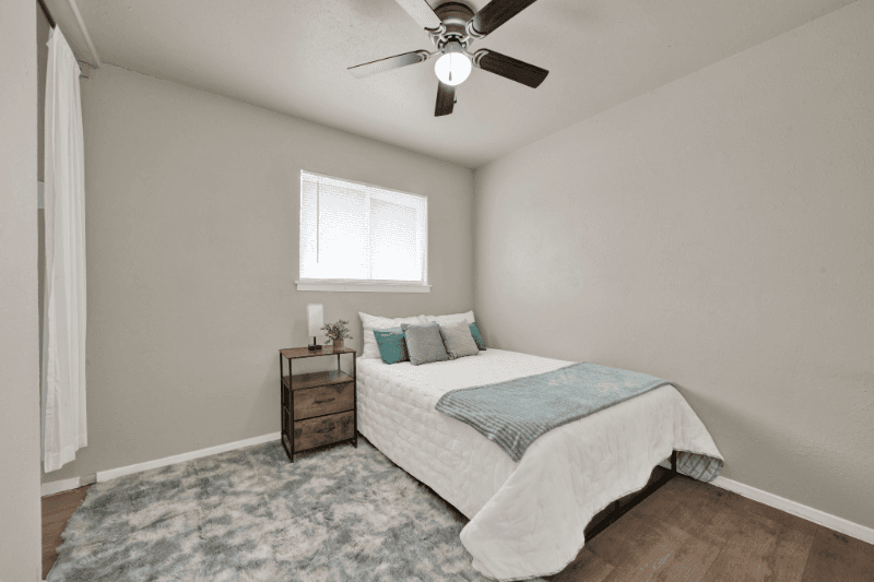 Converse Single Room: 313 Deborah Dr