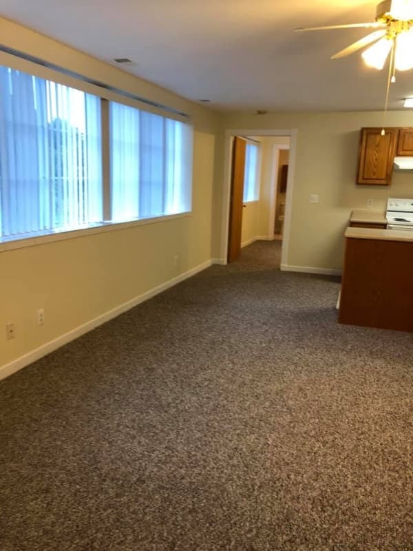 Yale Apartment: 420 North St