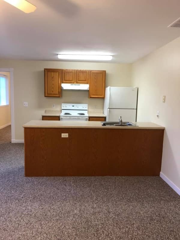 Yale Apartment: 420 North St