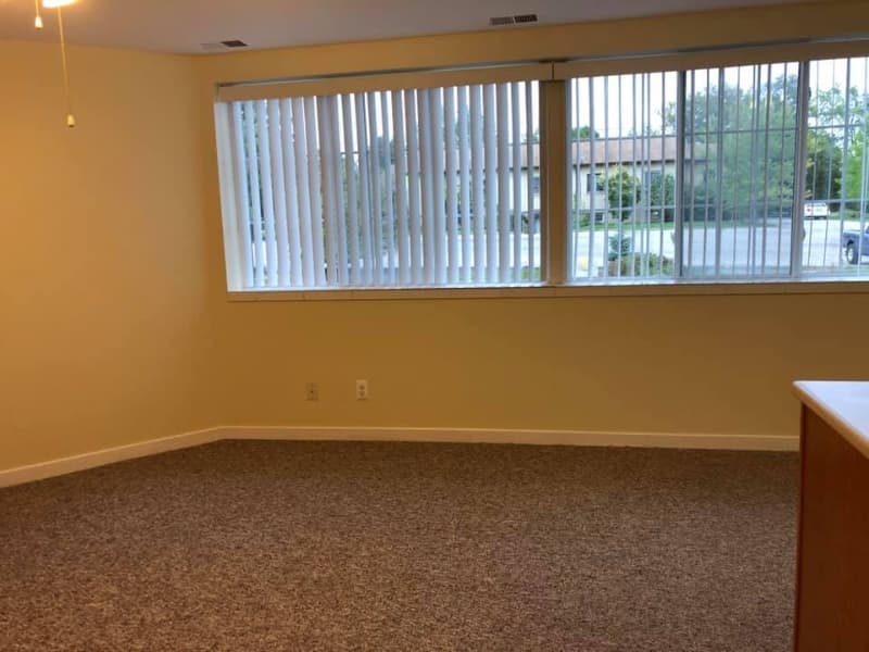 Yale Apartment: 420 North St