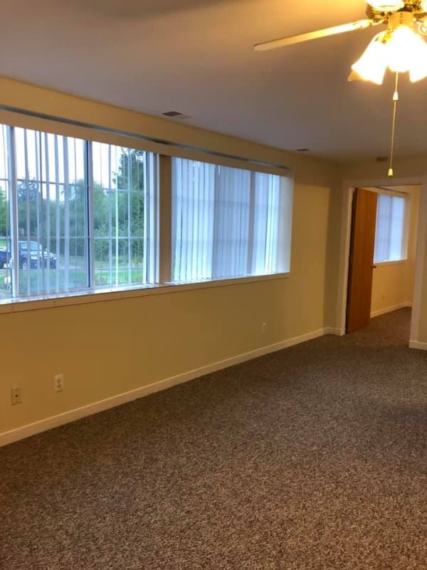 Yale Apartment: 420 North St