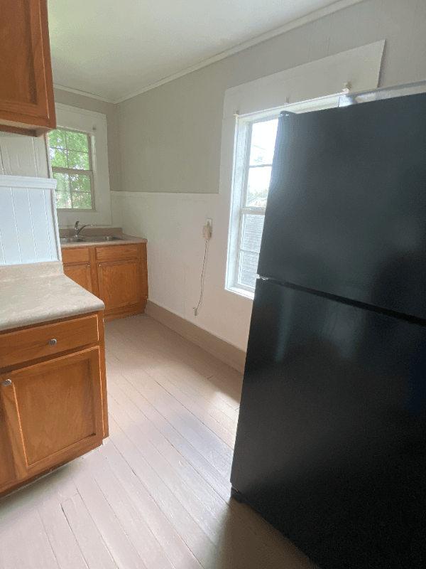 Lafayette House: 505 1/2 E Main Street