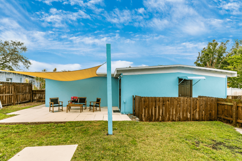 Clearwater House: 1502 Chandler Ave