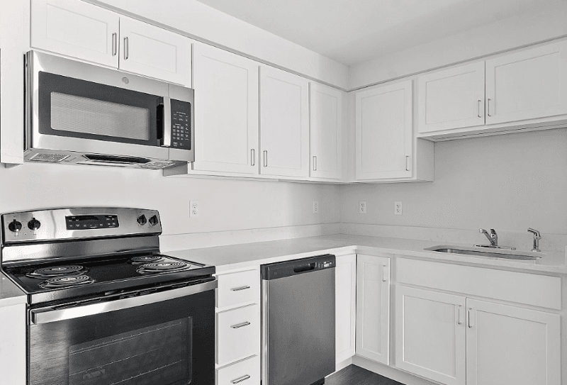 Rochester Apartment: 36 Farmington Rd
