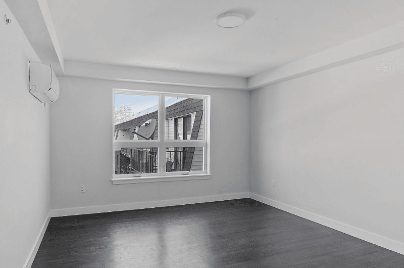 Rochester Apartment: 36 Farmington Rd