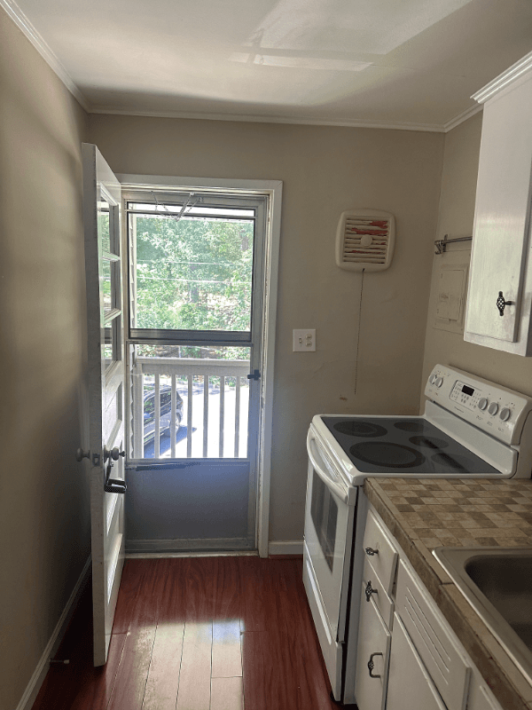 Raleigh Condo: 835 Daniels St