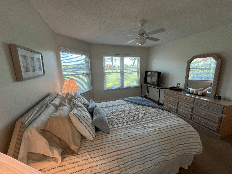 St Pete Beach Condo: 6191 Bahia Del Mar Blvd