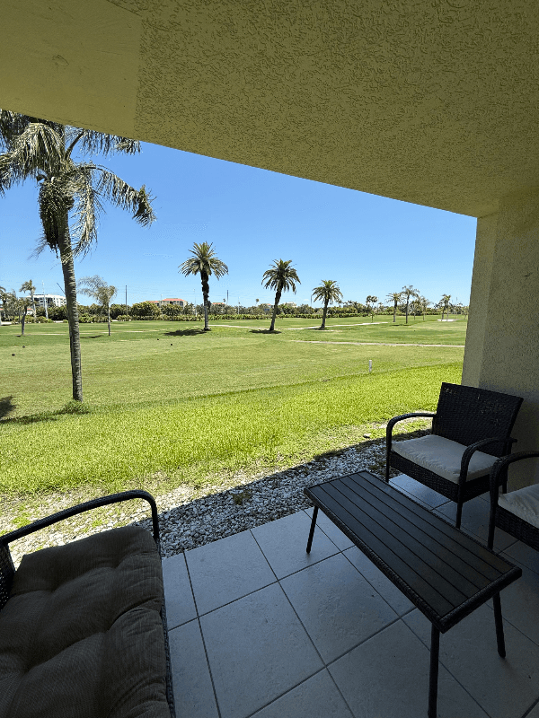 St Pete Beach Condo: 6191 Bahia Del Mar Blvd